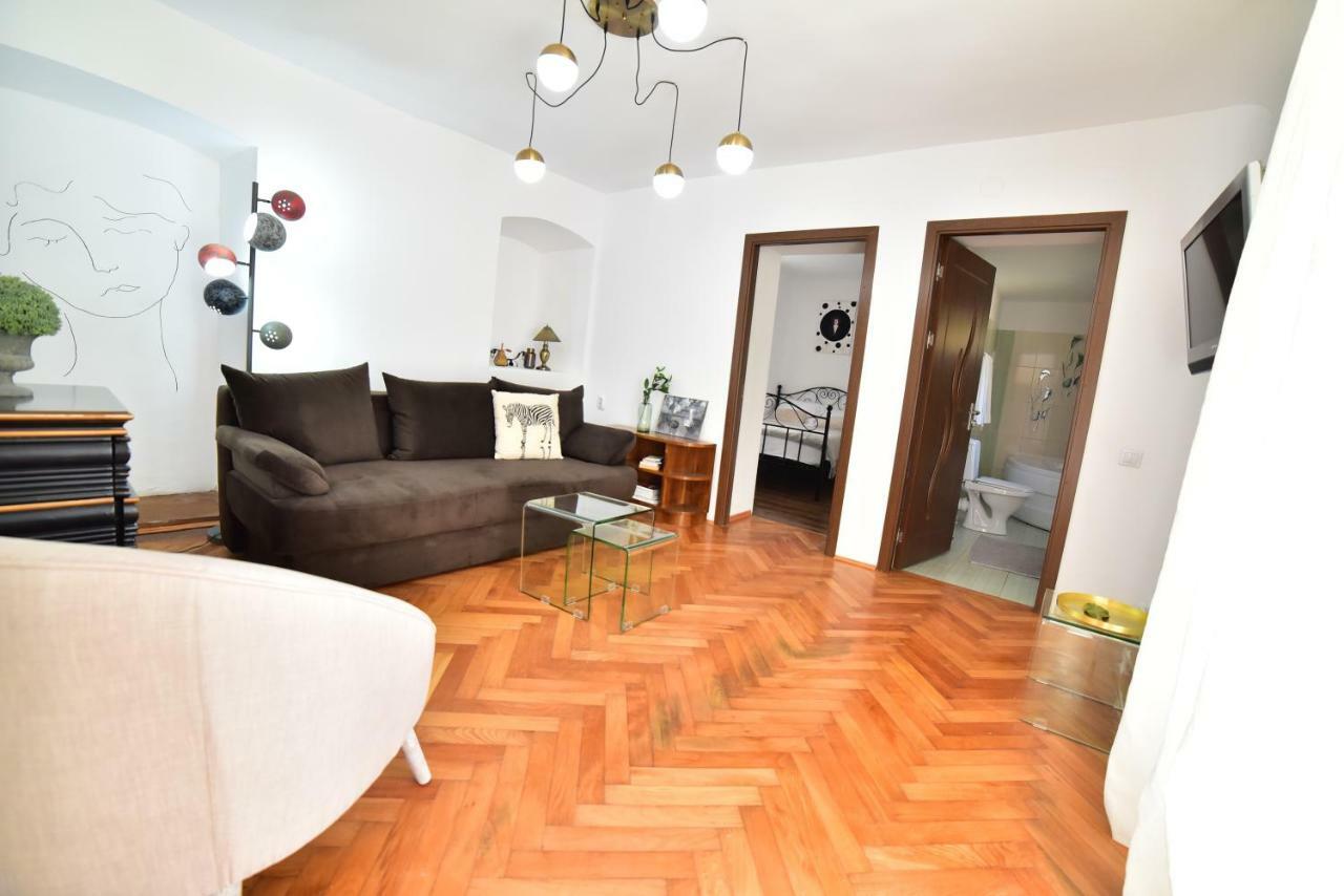 Flh - Emma Apartment Sibiu Extérieur photo
