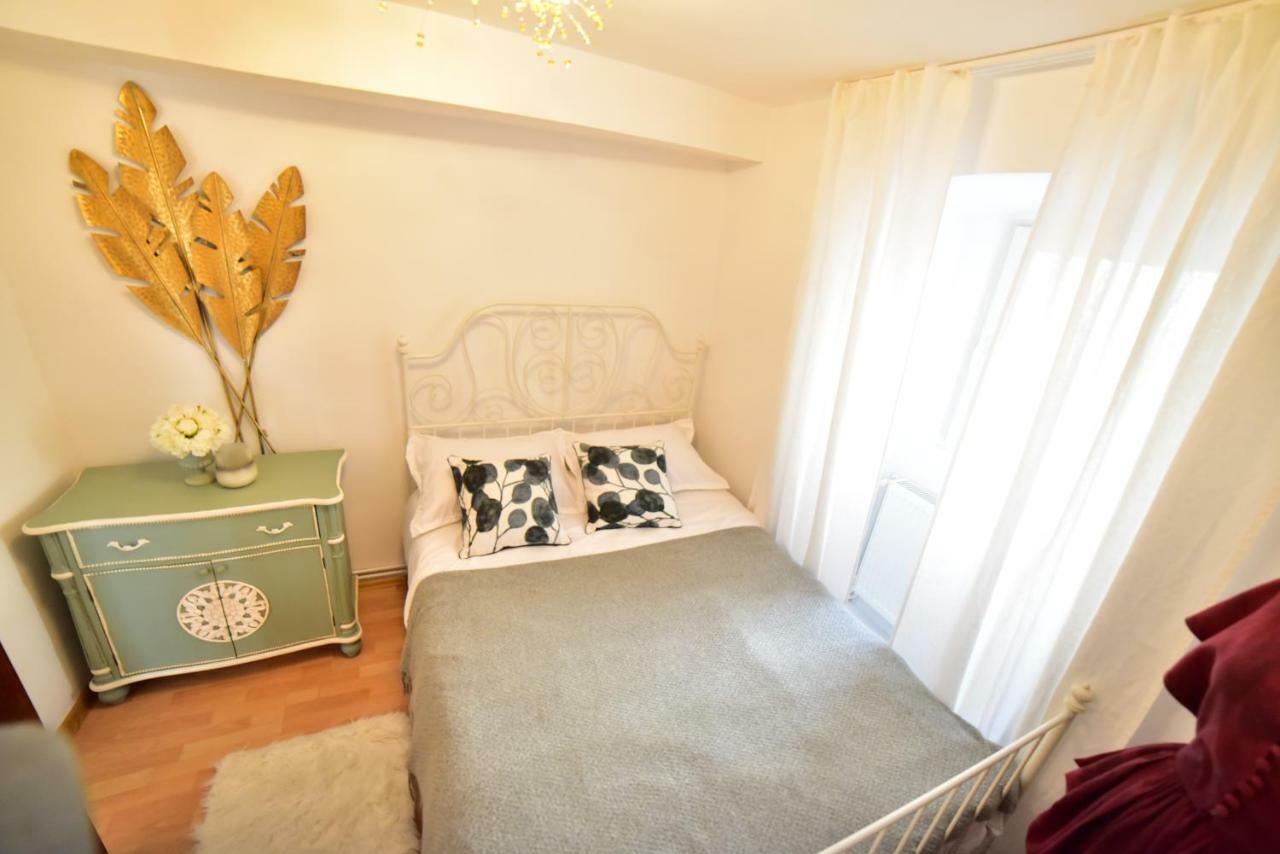 Flh - Emma Apartment Sibiu Extérieur photo